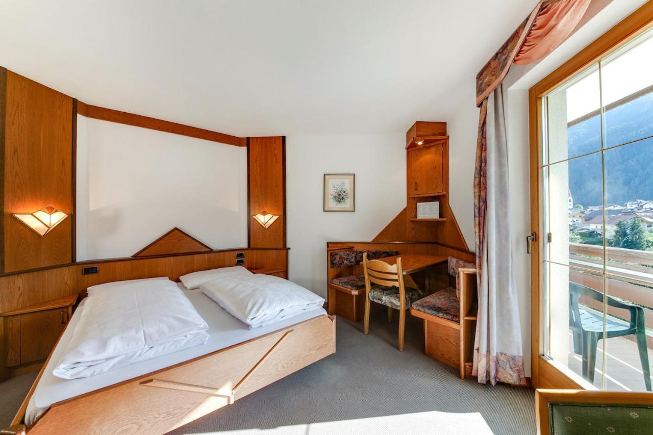 Smy Koflerhof Wellness&Spa Dolomiti Oberrasen Zimmer foto